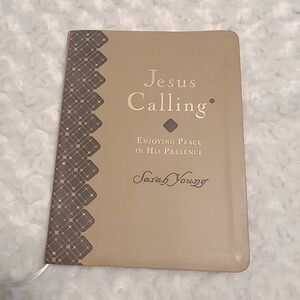 Jesus Calling, Enjoying Peace in His Presence book by Sarah Young